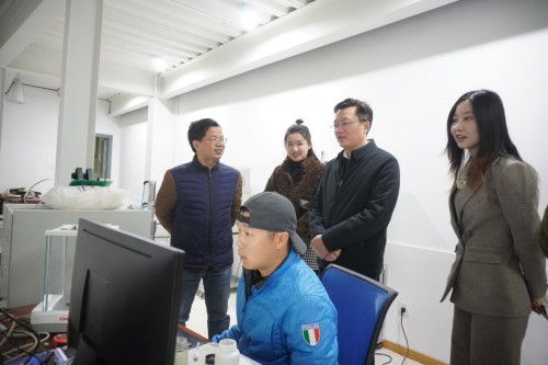 區委副書記深入德陽網易聯合創新中心，調研農業科技研發與企業創新發展